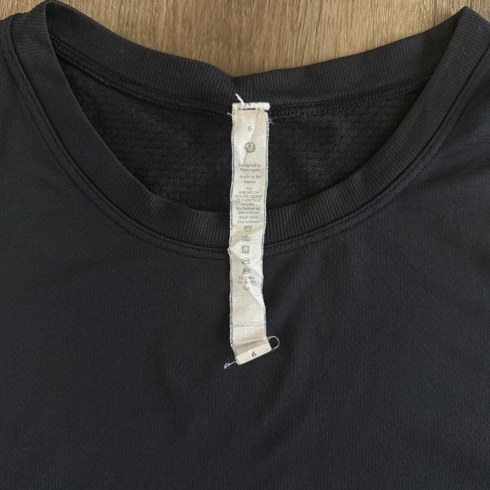 Lululemon Train to Be Tank Top Black Size 6 Mesh Breathable Crop Athletic